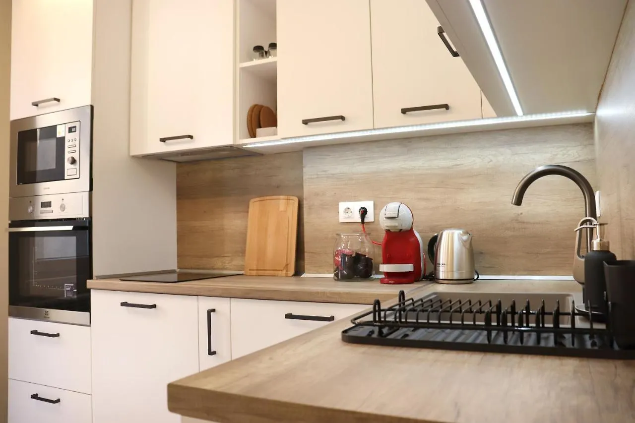 Stylish And Quiet Apt With Balcony Sofia